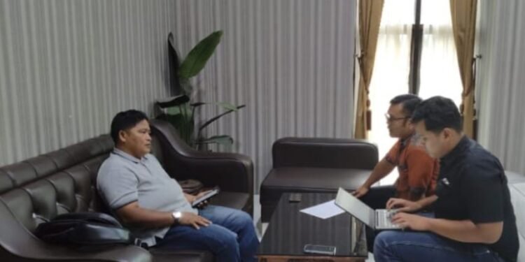 SEKRETARIS DEWAN PERWAKILAN DAERAH SERIKAT PER$ RI PROV. JAMBI RESMI LAPORKAN MANTAN KADES GAMBUT JAYA